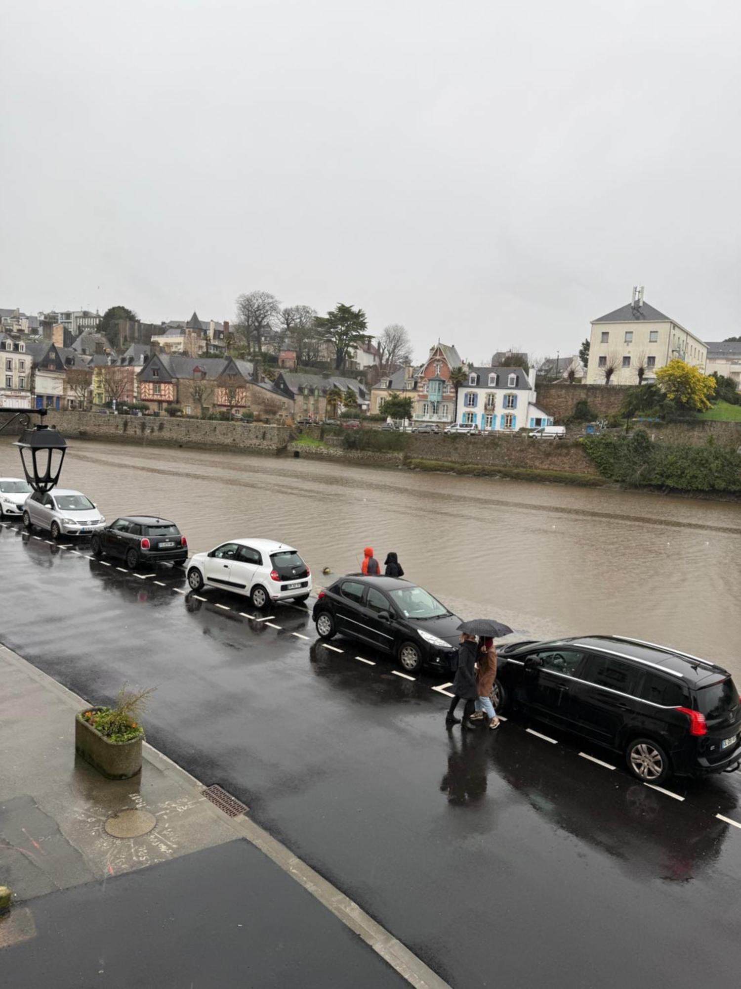 Appartement T2 Vue Sur La Riviere Avec Garage Privatif - Port De Saint-Goustan Auray Kültér fotó